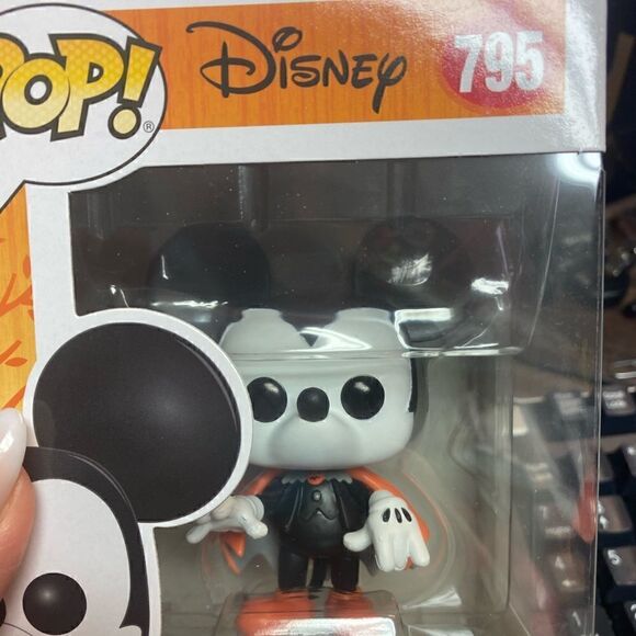 Disney Halloween Funko POP Vinyl Figure Spooky Mickey - Picture 3 of 10